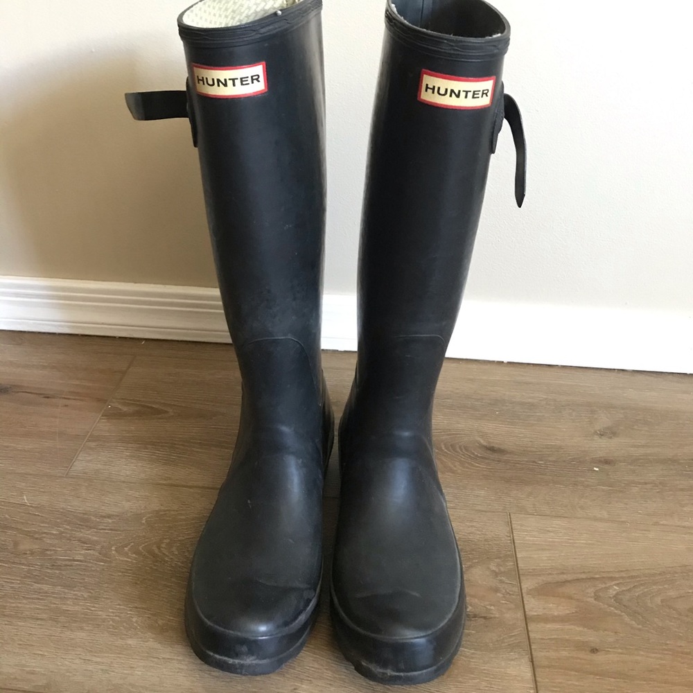 Used black hunter boots